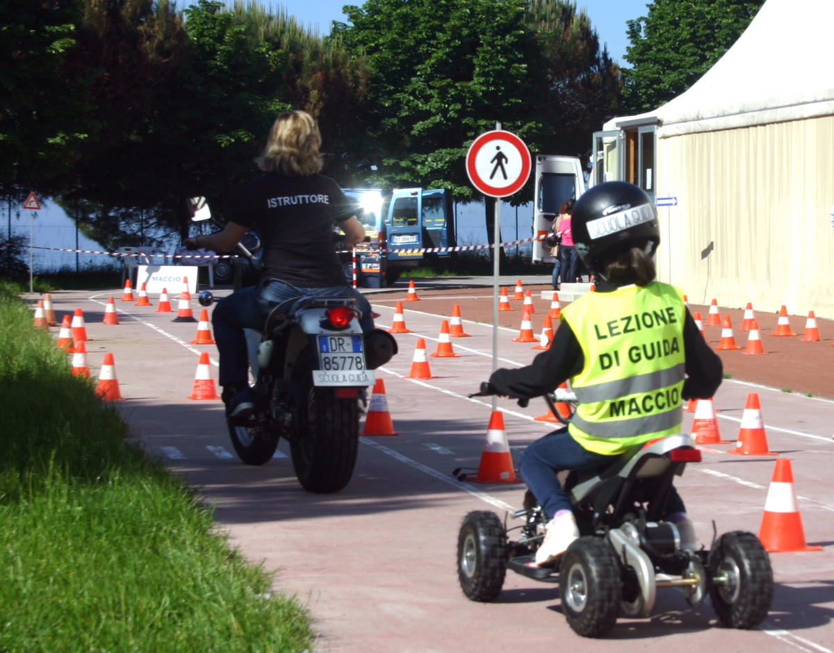 MaccioCorso2012_1612_corr-r